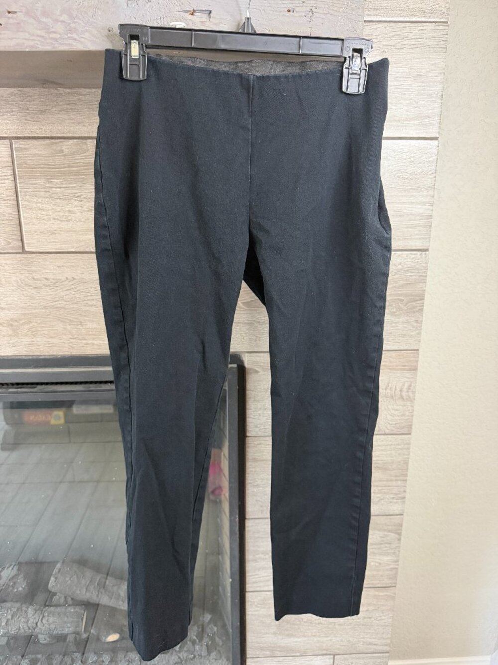A New Day Black Pull On Skinny Ankle Pants Women’s Size 4